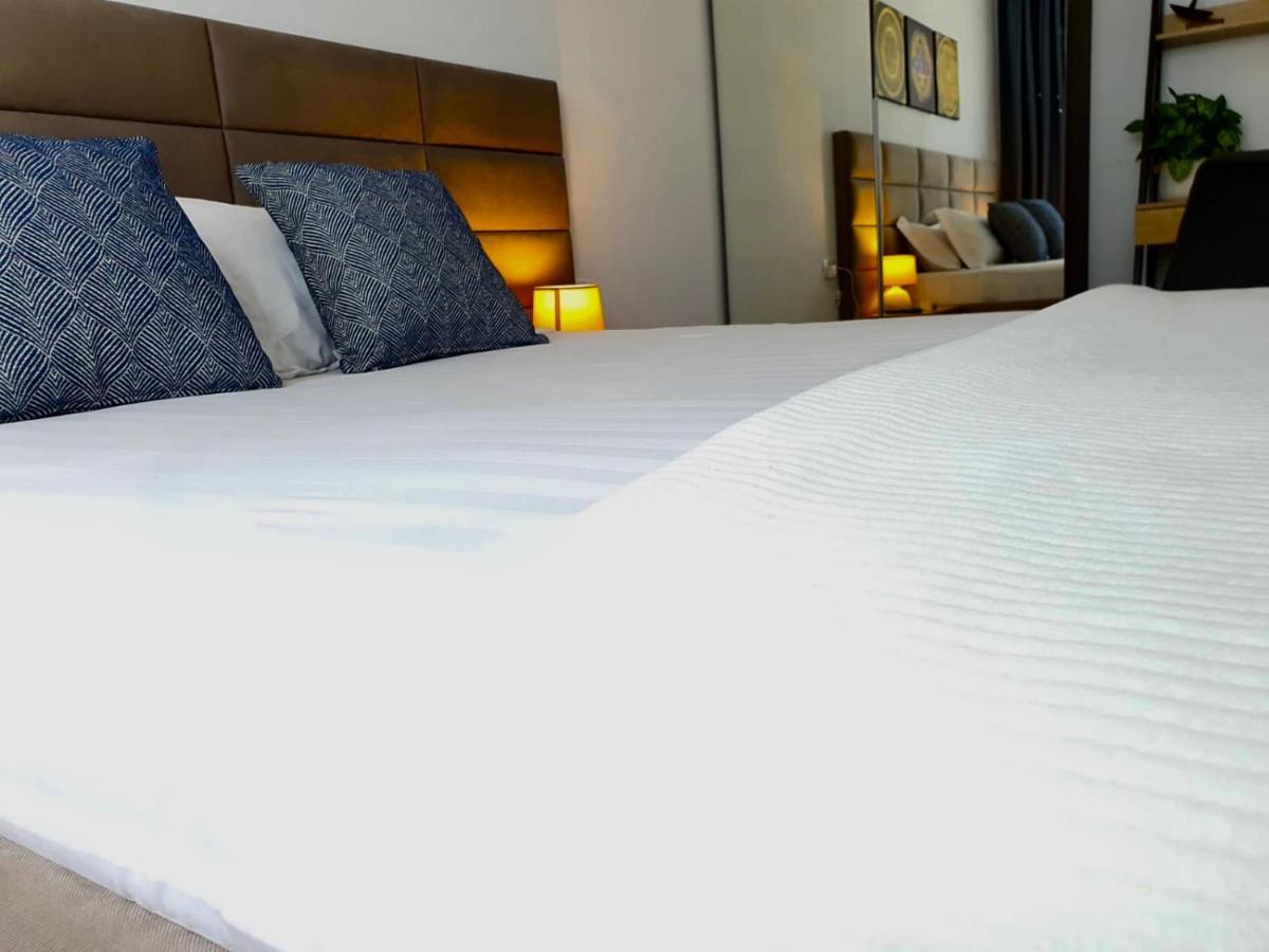 Executive Apartment Avantgarden Coresi Braşov Eksteriør bilde